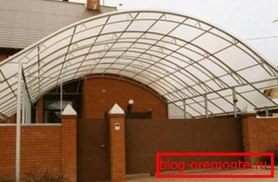 Arched konstrukcija valovitega