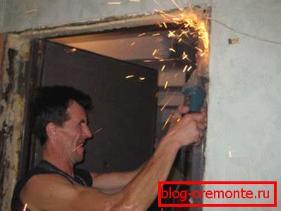 Rezanje kovinskih škatel