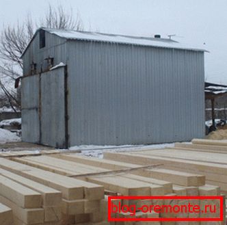 Hangar s sušilno napravo Hangar s sušilno napravo