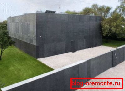 Beton se celo uporablja za izdelavo bombnih zatočišč. Beton se celo uporablja za izdelavo bombnih zatočišč.
