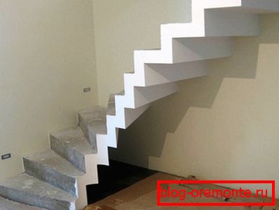 Betonski stopnisti morajo biti ravni