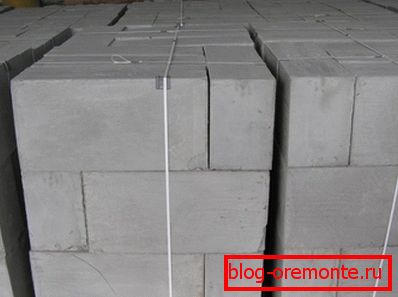 Betonski bloki z natančnimi dimenzijami in sorazmerji, nič ni treba prilagajati pri polaganju Betonski bloki z natančnimi dimenzijami in sorazmerji, nič ni treba prilagajati pri polaganju