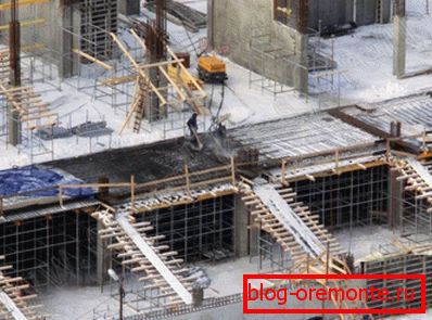 Izvedemo lahko betonsko delo pri temperaturah pod ničlo. Izvedemo lahko betonsko delo pri temperaturah pod ničlo.