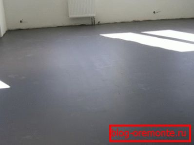 Betonska tla po izravnavi. Betonska tla po izravnavi.