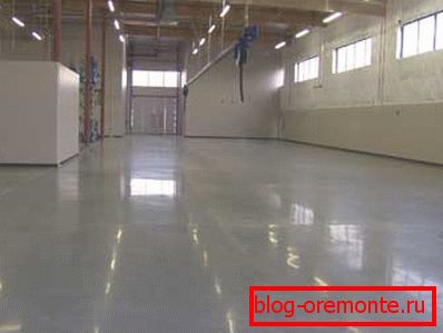 Betonirana tla po likanju, fugiranju in poliranju Betonirana tla po likanju, fugiranju in poliranju