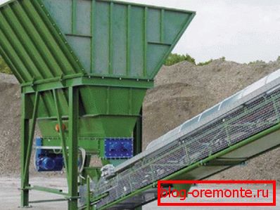 Mešalec betonaная установка с конвейерной подачей Mešalec betonaная установка с конвейерной подачей
