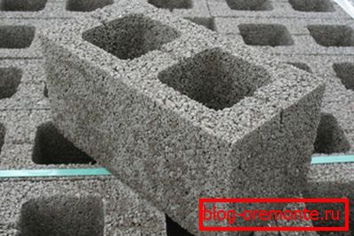 Bloki iz gradbenih materialov iz kliše in betona so še lažji, cenejši in udobnejši! Bloki iz gradbenih materialov iz kliše in betona so še lažji, cenejši in udobnejši!