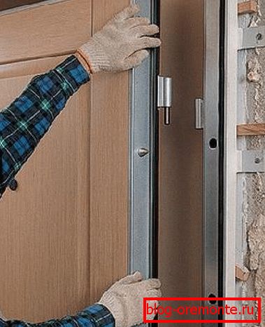 Demontaža razstavljanje in montaža kovinskih vrat