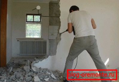 Samonastavitev razdelka z uporabo perforatorja Samonastavitev razdelka z uporabo perforatorja