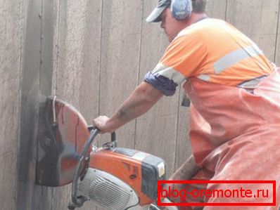 Demontaža betonskega blaga z diamantnimi žagami Demontaža betonskega blaga z diamantnimi žagami