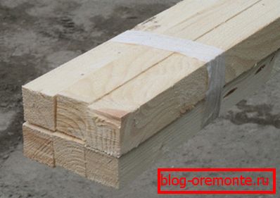 Leseni žarek te velikosti se zlahka prilega osebnemu avtomobilu, v katerem so položeni zadnji sedeži