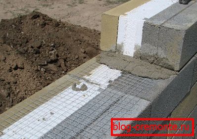 Za celični beton je značilna majhna masa