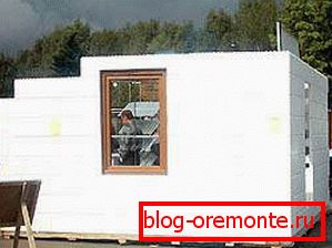 Hiše iz pene in betona so hitro zgrajene in izpolnjujejo vse potrebne standarde. Hiše iz pene in betona so hitro zgrajene in izpolnjujejo vse potrebne standarde.