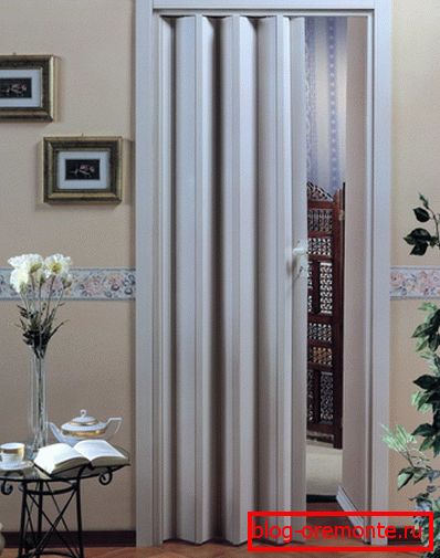 Senčila, podobna vratu harmonike Senčila, podobna vratu harmonike