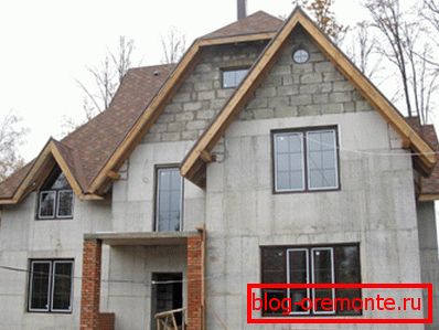 Dvonadstropna monolitna pena betonska hiša Dvonadstropna monolitna pena betonska hiša