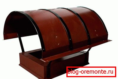 Dim s polkrožno streho
