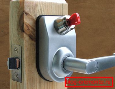 Elektromehanski zaščitni sistem vrat Elektromehanski zaščitni sistem vrat