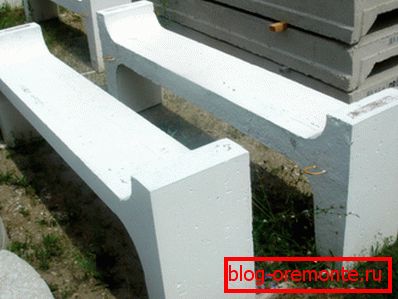 Klasične oblike so tudi del betonskih izdelkov za izboljšanje. Klasične oblike so tudi del betonskih izdelkov za izboljšanje.