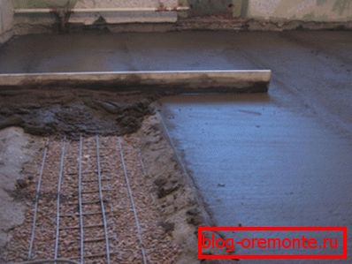 Fotografija betonskega estriha v stanovanju. Fotografija betonskega estriha v stanovanju.
