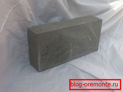 Fotografije monolitnega bloka. Fotografije monolitnega bloka.