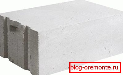 Bloki iz gaziranih betonskih jarkov in utore so enostavni za namestitev Bloki iz gaziranih betonskih jarkov in utore so enostavni za namestitev