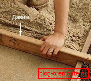 Prod, pesek in pesek so zelo primerni za raven s preprostim letvami, ki so razrezane na širino proge. Prod, pesek in pesek so zelo primerni za raven s preprostim letvami, ki so razrezane na širino proge.