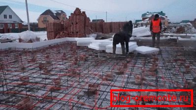Grelni kabel se položi neposredno v opaž. Grelni kabel se položi neposredno v opaž.