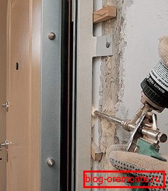 Izolacija vhodnih vrat kako najbolje namestiti vhodna vrata