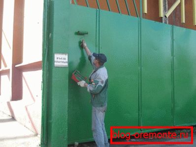 Barva z valjčkom Barva z valjčkom