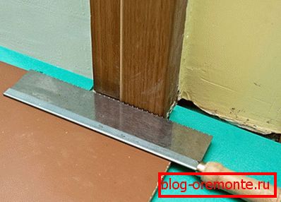 Postavili smo laminat na vratih