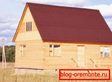 Lepa hiša iz okolju prijaznega materiala Lepa hiša iz okolju prijaznega materiala