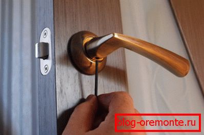 Pričvrstite pritrditev za harmonična vrata Pričvrstite pritrditev za harmonična vrata