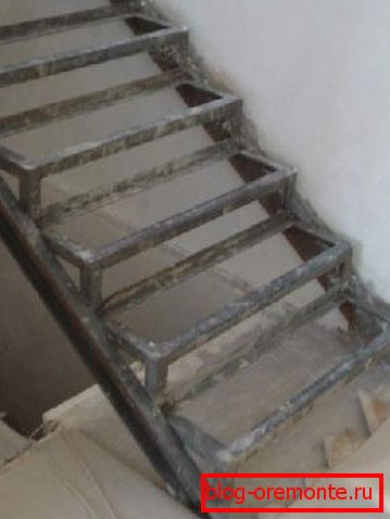 Kovinsko stopnišče kovinska veranda