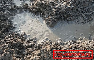 Lahki beton se uporablja kot blazina za temelje. Lahki beton se uporablja kot blazina za temelje.