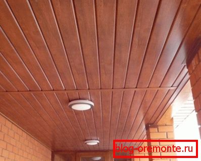Material se uporablja za dokončanje stropa v zaprtih prostorih. Material se uporablja za dokončanje stropa v zaprtih prostorih.
