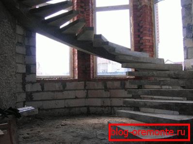 Monolitna zasnova - vzdržljivost in zanesljivost Monolitna zasnova - vzdržljivost in zanesljivost
