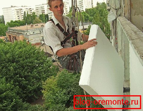 Vgradnja pločevin izolacije