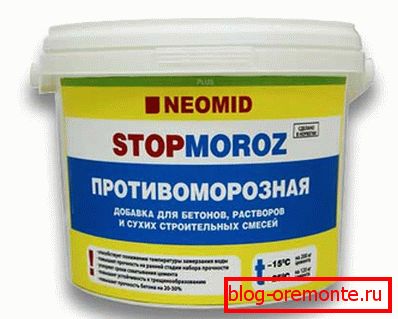 Na fotografiji - aditiv v betonu za odpornost proti zmrzovanju Neomid Stopmoroz Na fotografiji - aditiv v betonu za odpornost proti zmrzovanju Neomid Stopmoroz