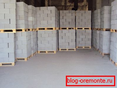 Na fotografiji - primer skladiščenja končnega materiala. Na fotografiji - primer skladiščenja končnega materiala.