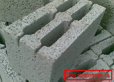 Na sliki je groba struktura materiala. Na sliki je groba struktura materiala.