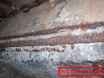 Kršitev tehnologije in povečana obremenitev lahko hitro pripelje do žalostnega stanja celo najtrajnejšega materiala Kršitev tehnologije in povečana obremenitev lahko hitro pripelje do žalostnega stanja celo najtrajnejšega materiala