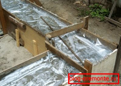 Drobljenje traku bazo, prekrito s PVC folijo Drobljenje traku bazo, prekrito s PVC folijo