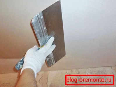 Sestavina je raztegnjena z lopatico Sestavina je raztegnjena z lopatico