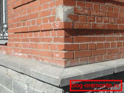 Ostanki cementa resno pokvarijo videz stavb Ostanki cementa resno pokvarijo videz stavb