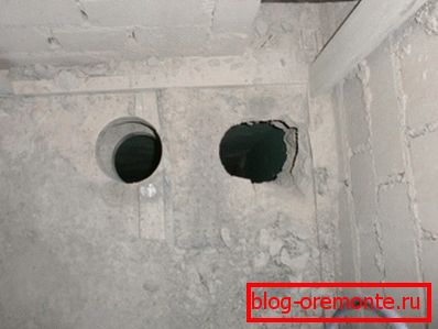 Luknja na desni je narejena s krono, na levi - z diamantom. Luknja na desni je narejena s krono, na levi - z diamantom.