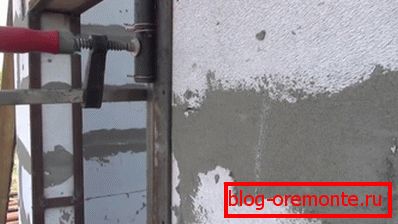 Pred začetkom dela je potrebno skrbno tesniti vse spoje s cementno malto.