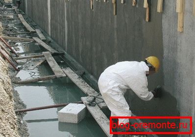 Včasih je veliko lažje in cenejše za uporabo poceni betona in hidroizolacije kot za pridobitev visokih ocen tega materiala. Včasih je veliko lažje in cenejše za uporabo poceni betona in hidroizolacije kot za pridobitev visokih ocen tega materiala.