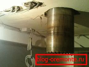 S prehodom na steno je treba krona potopiti v material, kar pomeni, da ne sme biti ovir na njegovi poti tudi za delovno površino. S prehodom na steno je treba krona potopiti v material, kar pomeni, da ne sme biti ovir na njegovi poti tudi za delovno površino.