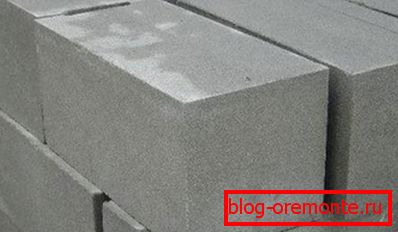 Primer bloka, ki lahko kaže odlične izolacijske lastnosti Primer bloka, ki lahko kaže odlične izolacijske lastnosti