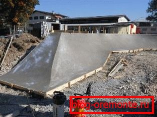 Deleži betona M400 zagotavljajo najvišje lastnosti trdnosti, tako da lahko konkretne pobočja in druga težavna območja Deleži betona M400 zagotavljajo najvišje lastnosti trdnosti, tako da lahko konkretne pobočja in druga težavna območja
